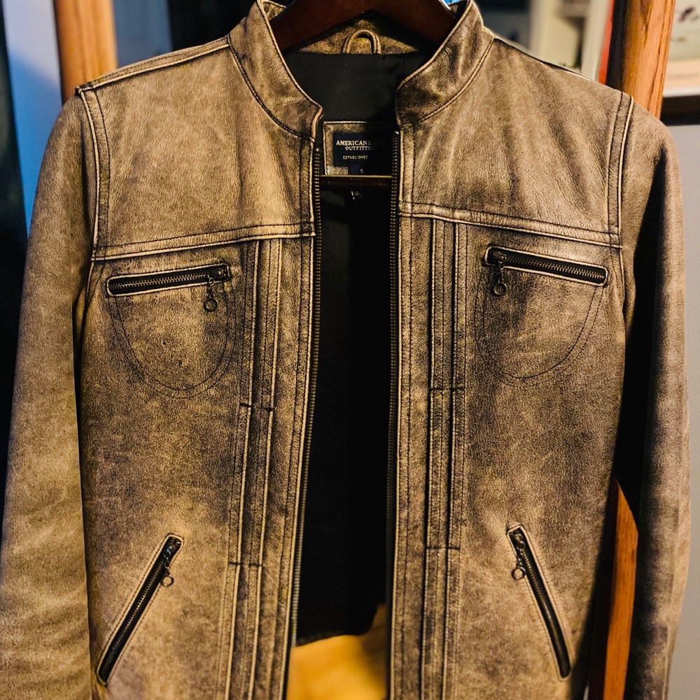 Sold - Picture 2 of 7